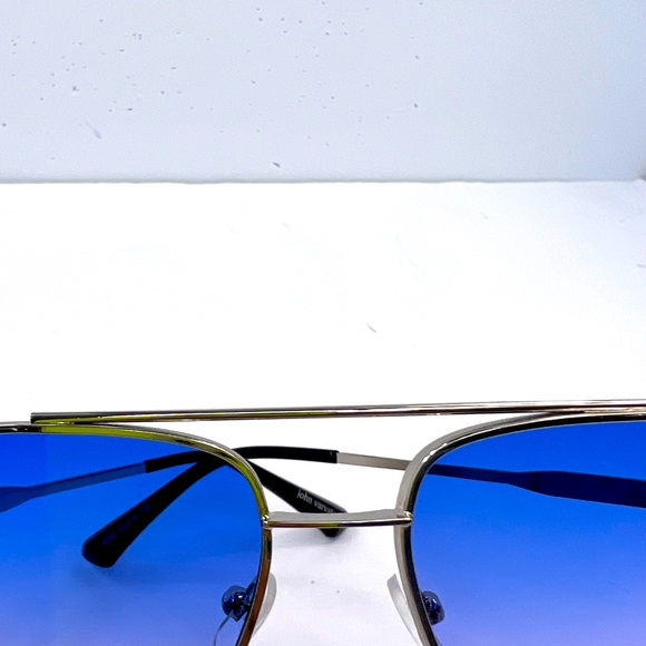 JOHN VARVANTOS UNISEX SILVER METAL SUNGLASSES,TRANSITION LENSE FROM LIGHT 2 DARK - Picture 9 of 12